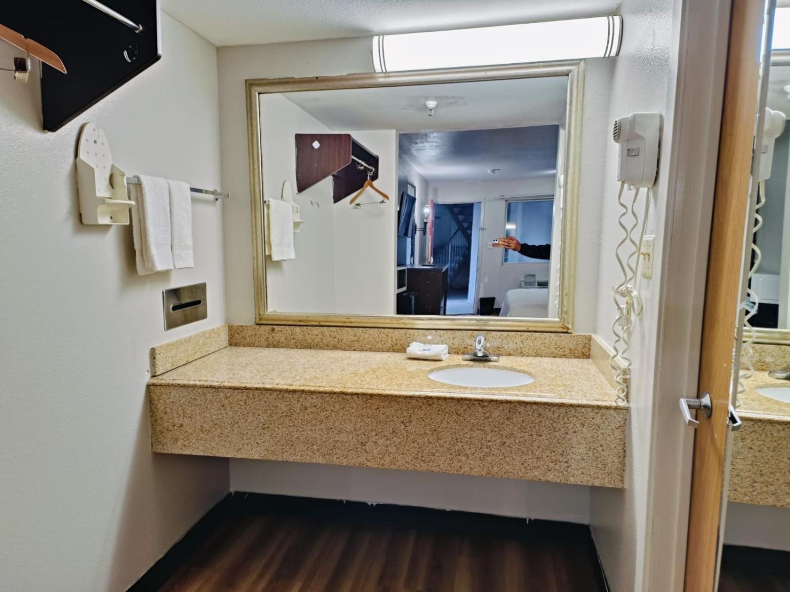 Travelers Inn By Oyo Wichita Falls Ngoại thất bức ảnh
