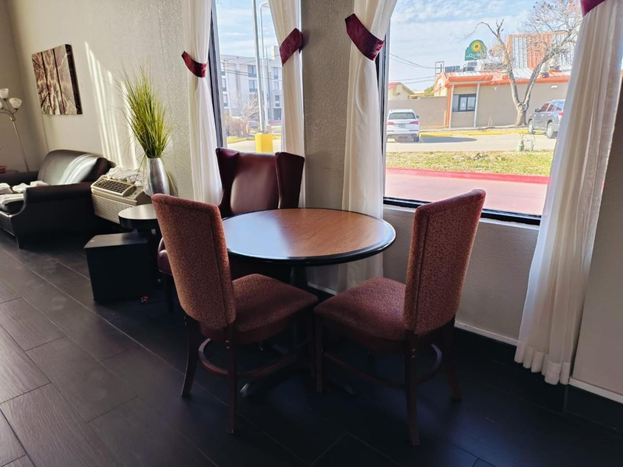 Travelers Inn By Oyo Wichita Falls Ngoại thất bức ảnh