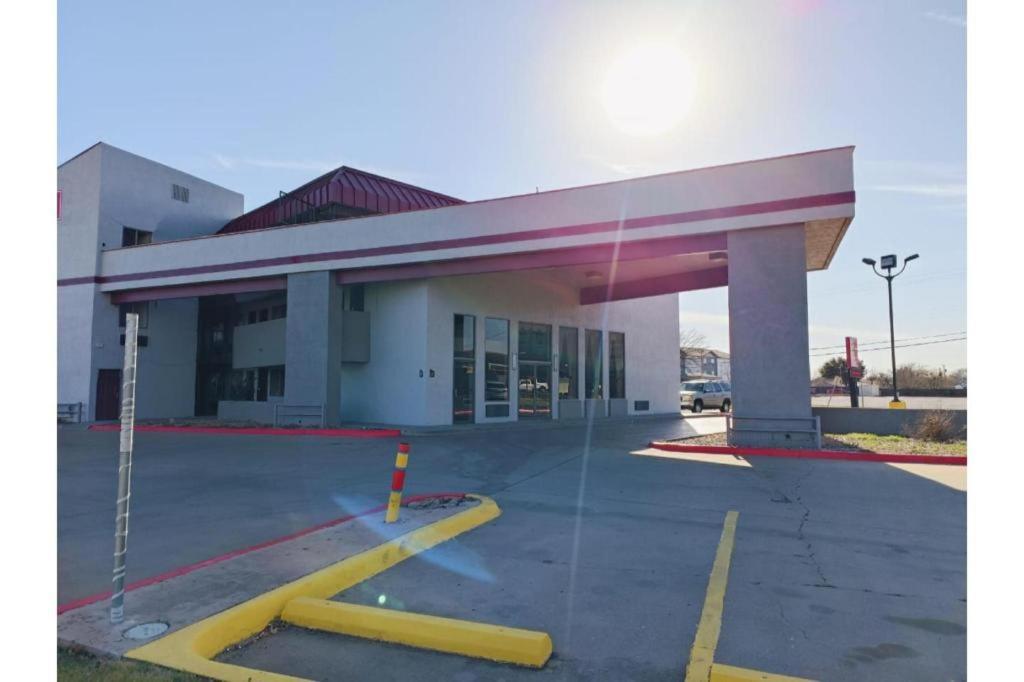 Travelers Inn By Oyo Wichita Falls Ngoại thất bức ảnh