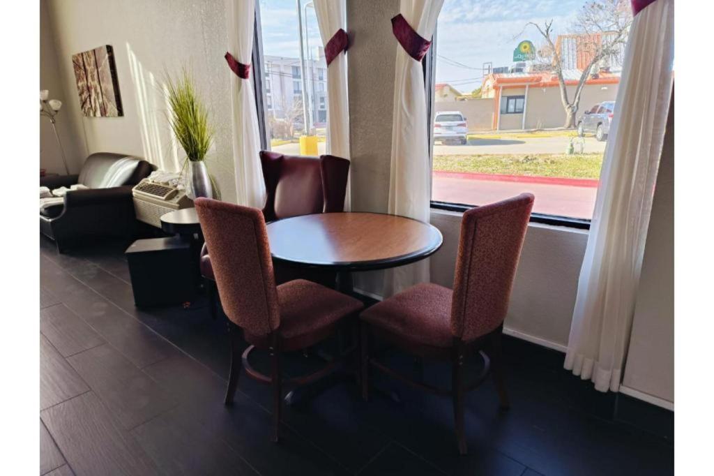 Travelers Inn By Oyo Wichita Falls Ngoại thất bức ảnh
