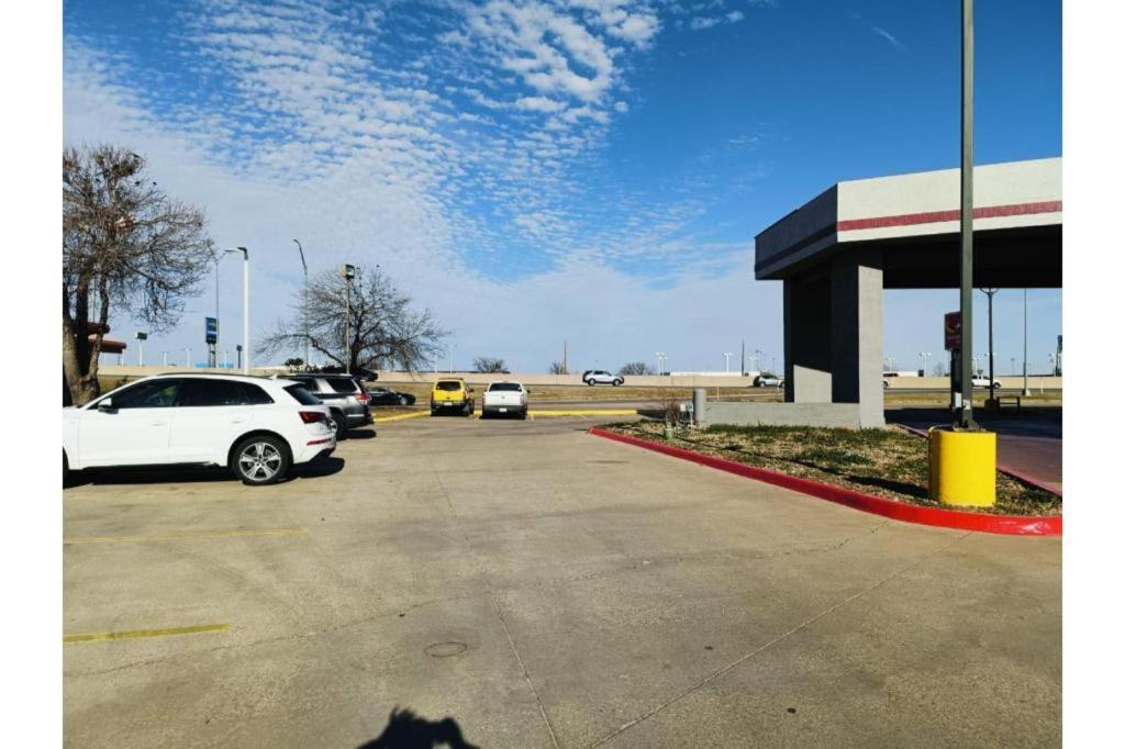 Travelers Inn By Oyo Wichita Falls Ngoại thất bức ảnh